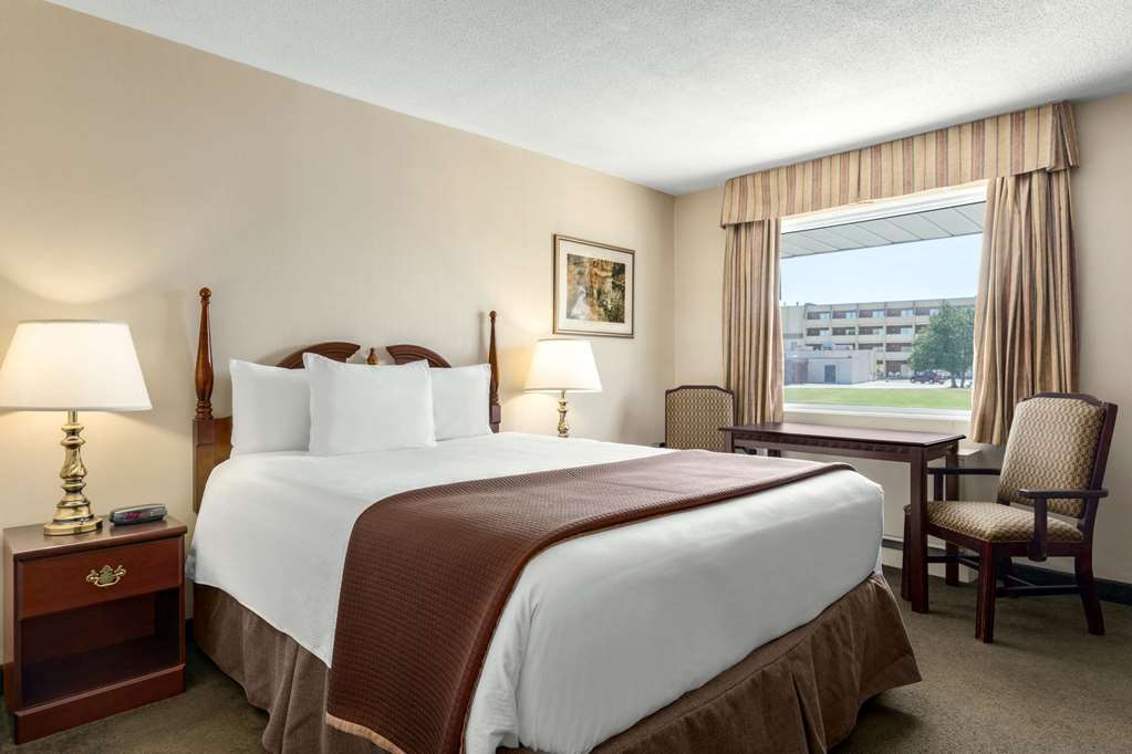 Travelodge Hotel by Wyndham Kingston Lasalle Værelse billede